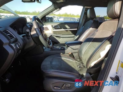 Zdjęcie 7 z 13 samochodu: 2018 FORD EXPLORER XLT VIN:1FM5K7D83JGA56544 - miniatura