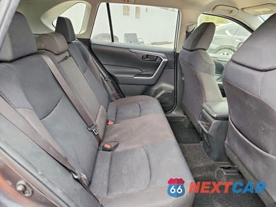 Zdjęcie 11 z 13 samochodu: 2021 TOYOTA RAV4 LE VIN:JTMH1RFV7MD065949 - miniatura