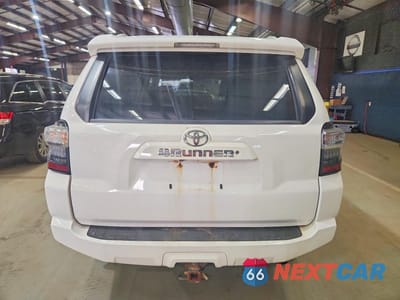 Zdjęcie 6 z 13 samochodu: 2016 TOYOTA 4RUNNER SR5 PREMIUM VIN:JTEBU5JR4G5388396 - miniatura