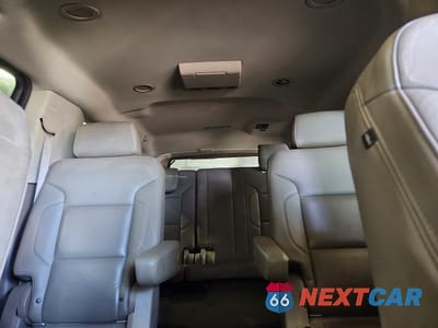 Zdjęcie 10 z 13 samochodu: 2016 CHEVROLET SUBURBAN K1500 LT VIN:1GNSKHKC3GR430952 - miniatura