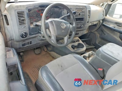 Zdjęcie 8 z 13 samochodu: 2012 NISSAN NV2500 DELIVERY VAN VIN:1N6AF0LY9CN101238 - miniatura