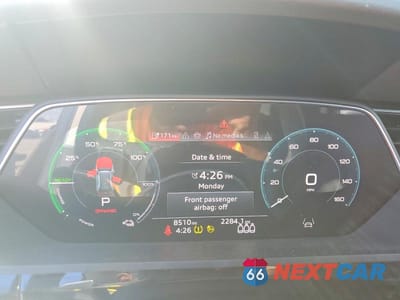 Zdjęcie 9 z 13 samochodu: 2024 AUDI Q8 E-TRON PREMIUM PLUS VIN:WA15AAGE7RB066566 - miniatura