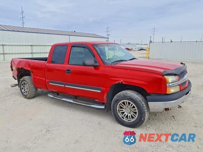 Czwarte zdjęcie samochodu z boku: 2003 CHEVROLET SILVERADO K1500 VIN:2GCEK19V031153619 - miniatura