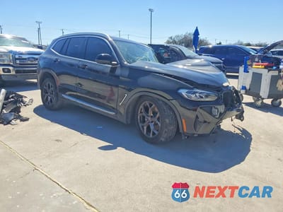 Czwarte zdjęcie samochodu z boku: 2022 BMW X3 SDRIVE30I VIN:5UX43DP00N9J17925 - miniatura