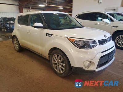 Czwarte zdjęcie samochodu z boku: 2018 KIA SOUL + VIN:KNDJP3A58J7904523 - miniatura