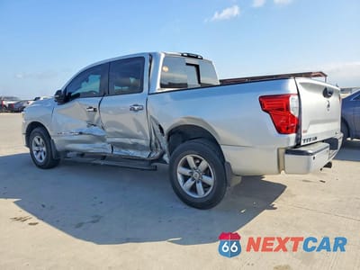 Drugie zdjęcie samochodu z przodu: 2018 NISSAN TITAN SV VIN:1N6AA1E50JN551638 - miniatura
