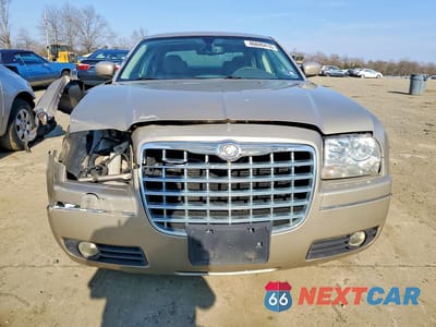 Piąte zdjęcie samochodu w środku: 2009 CHRYSLER 300 TOURING VIN:2C3LA53V89H506347 - miniatura