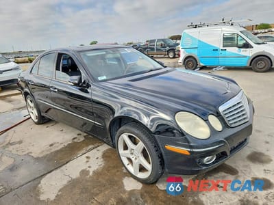 Czwarte zdjęcie samochodu z boku: 2008 MERCEDES-BENZ E 350 VIN:WDBUF56X58B325405 - miniatura