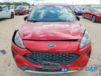 Piąte zdjęcie samochodu w środku: 2020 FORD ESCAPE SE SPORT VIN:1FMCU0BZ6LUB96113 - miniatura