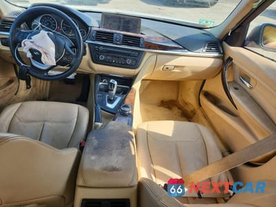 Zdjęcie 8 z 11 samochodu: 2015 BMW 328 XI SULEV VIN:WBA3B5G59FNS14810 - miniatura