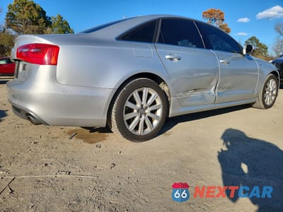 Trzecie zdjęcie samochodu z tyłu: 2014 AUDI A6 PRESTIGE VIN:WAUHMAFC2EN051652 - miniatura