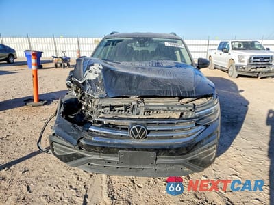 Piąte zdjęcie samochodu w środku: 2023 VOLKSWAGEN TIGUAN VIN:3VVRB7AX7PM072389 - miniatura