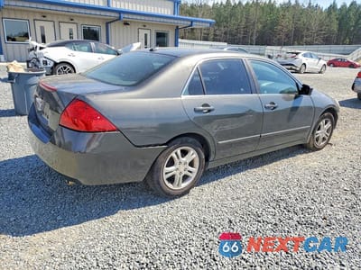 Trzecie zdjęcie samochodu z tyłu: 2006 HONDA ACCORD EX VIN:1HGCM56836A105471 - miniatura