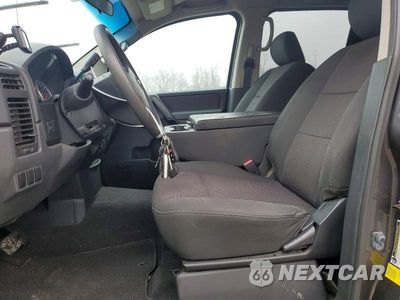 Zdjęcie 7 z 11 samochodu: 2012 NISSAN TITAN S VIN:1N6AA0EJ8CN311747 - miniatura