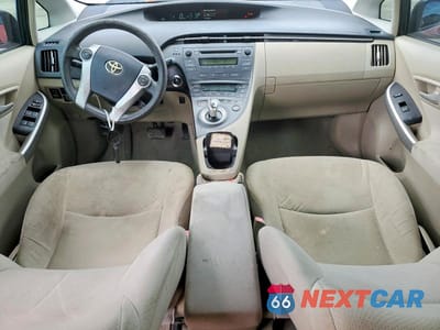 Zdjęcie 8 z 11 samochodu: 2010 TOYOTA PRIUS II VIN:JTDKN3DU2A5174262 - miniatura