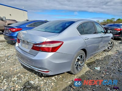 Trzecie zdjęcie samochodu z tyłu: 2017 HONDA ACCORD LX VIN:1HGCR2F32HA209649 - miniatura