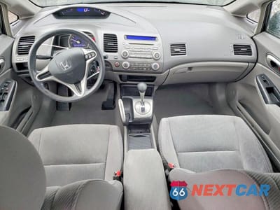 Zdjęcie 8 z 12 samochodu: 2009 HONDA CIVIC LX VIN:2HGFA16569H306663 - miniatura