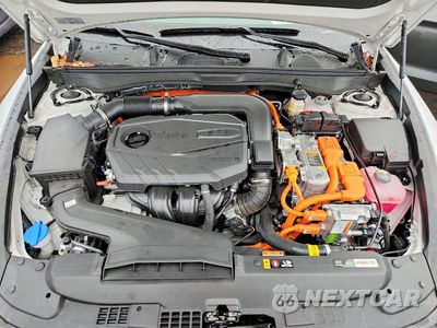 Zdjęcie 11 z 12 samochodu: 2025 HYUNDAI SONATA HYBRID LIMITED VIN:KMHL54JJ6SA122125 - miniatura