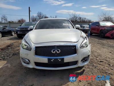 Piąte zdjęcie samochodu w środku: 2019 INFINITI Q70 3.7 LUXE VIN:JN1BY1AR9KM585289 - miniatura