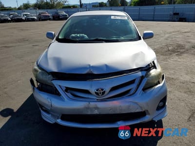 Piąte zdjęcie samochodu w środku: 2011 TOYOTA COROLLA S VIN:2T1BU4EE0BC598284 - miniatura