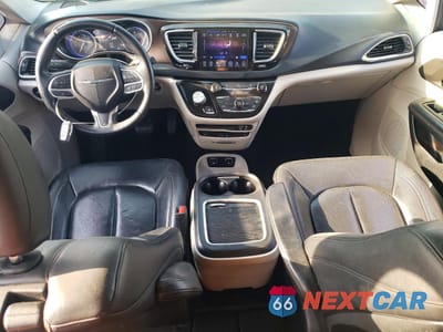 Zdjęcie 8 z 13 samochodu: 2017 CHRYSLER PACIFICA TOURING L PLUS VIN:2C4RC1EG7HR757604 - miniatura