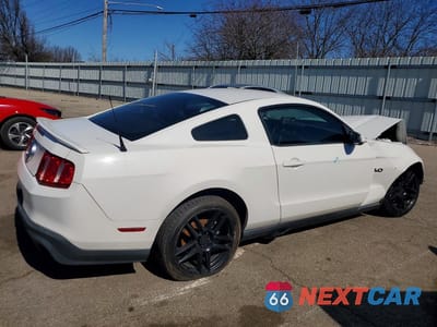 Trzecie zdjęcie samochodu z tyłu: 2011 FORD MUSTANG GT VIN:1ZVBP8CF5B5122360 - miniatura