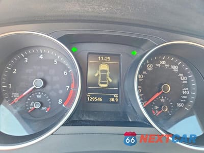 Zdjęcie 9 z 12 samochodu: 2017 VOLKSWAGEN JETTA SE VIN:3VWB67AJXHM246616 - miniatura