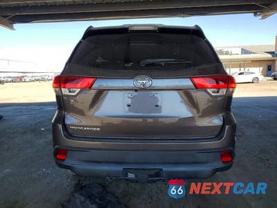 Zdjęcie 6 z 13 samochodu: 2019 TOYOTA HIGHLANDER LE VIN:5TDZZRFH7KS298190 - miniatura