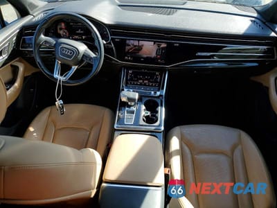 Zdjęcie 8 z 13 samochodu: 2021 AUDI Q7 PREMIUM PLUS VIN:WA1LXAF78MD021304 - miniatura