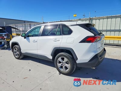 Drugie zdjęcie samochodu z przodu: 2024 TOYOTA RAV4 XLE VIN:2T3W1RFV2RC268086 - miniatura