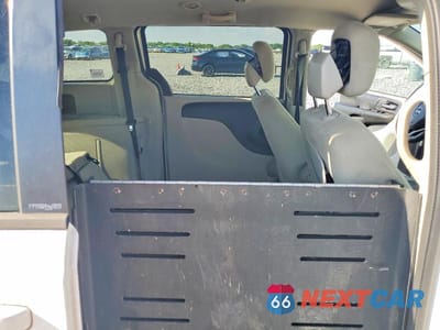 Zdjęcie 11 z 14 samochodu: 2013 DODGE GRAND CARAVAN SE VIN:2C4RDGBG0DR650179 - miniatura