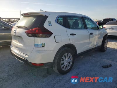 Trzecie zdjęcie samochodu z tyłu: 2018 NISSAN ROGUE S VIN:5N1AT2MT2JC711920 - miniatura