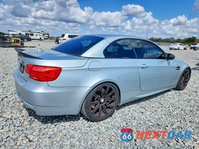 Trzecie zdjęcie samochodu z tyłu: 2011 BMW M3 VIN:WBSDX9C55BE584757 - miniatura