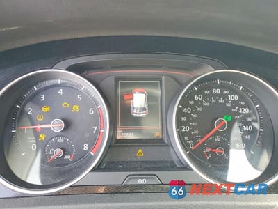 Zdjęcie 9 z 13 samochodu: 2017 VOLKSWAGEN GTI S VIN:3VW447AU6HM006116 - miniatura