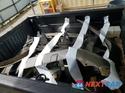 Zdjęcie 12 z 12 samochodu: 2011 TOYOTA TACOMA V6 VIN:5TFMU4FN1BX002835 - miniatura