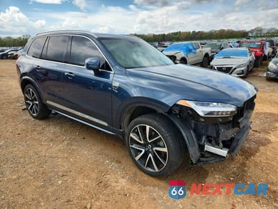 Czwarte zdjęcie samochodu z boku: 2024 VOLVO XC90 PLUS VIN:YV4L12PE1R1160979 - miniatura