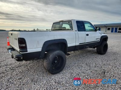 Trzecie zdjęcie samochodu z tyłu: 2001 DODGE RAM 1500 VIN:3B7HF13YX1M552953 - miniatura