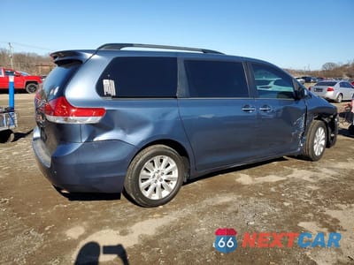 Trzecie zdjęcie samochodu z tyłu: 2013 TOYOTA SIENNA VIN:5TDDK3DC4DS056334 - miniatura