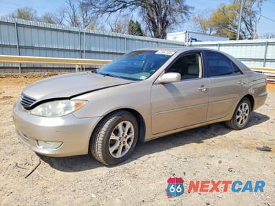 2006 TOYOTA CAMRY XLE V6 4T1BF30KX6U626579 - główne zdjęcie licytacji z USA - miniatura