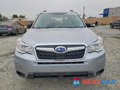 Piąte zdjęcie samochodu w środku: 2016 SUBARU FORESTER 2.5I VIN:JF2SJABC7GH455556 - miniatura