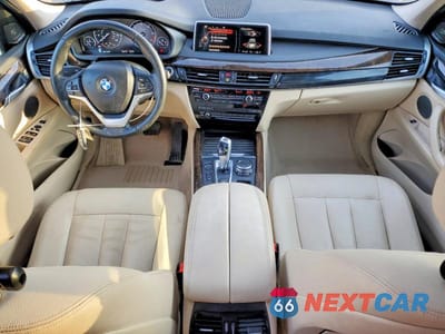 Zdjęcie 8 z 13 samochodu: 2015 BMW X5 XDRIVE35D VIN:5UXKS4C56F0N10863 - miniatura