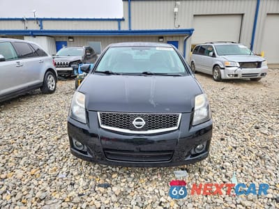 Piąte zdjęcie samochodu w środku: 2011 NISSAN SENTRA 2.0 VIN:3N1AB6AP5BL652490 - miniatura