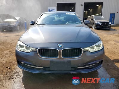 Piąte zdjęcie samochodu w środku: 2017 BMW 330 XI VIN:WBA8D9G31HNU65555 - miniatura