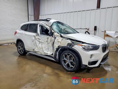 Czwarte zdjęcie samochodu z boku: 2017 BMW X1 XDRIVE28I VIN:WBXHT3C31H5F83040 - miniatura