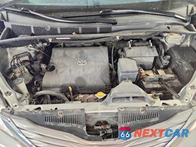 Zdjęcie 12 z 12 samochodu: 2016 TOYOTA SIENNA XLE PREMIUM 7-PASSENGER VIN:5TDDK3DC7GS144248 - miniatura