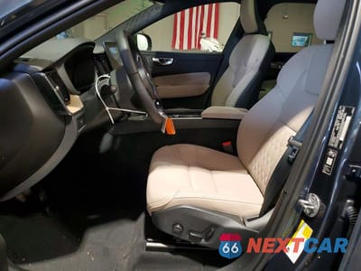 Zdjęcie 7 z 13 samochodu: 2026 VOLVO XC60 PLUS VIN:YV4M12RCXT1415247 - miniatura