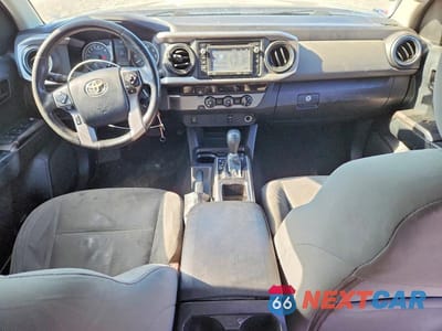 Zdjęcie 8 z 12 samochodu: 2016 TOYOTA TACOMA SR5 VIN:5TFAX5GN5GX062767 - miniatura