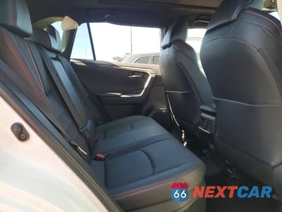 Zdjęcie 11 z 13 samochodu: 2024 TOYOTA RAV4 PRIME XSE VIN:JTMFB3FV5RD226808 - miniatura