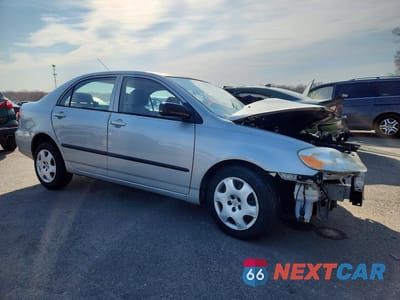 Czwarte zdjęcie samochodu z boku: 2004 TOYOTA COROLLA CE VIN:2T1BR32E74C298115 - miniatura