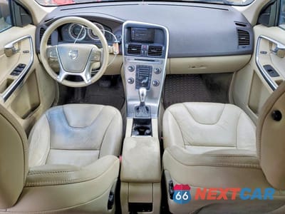 Zdjęcie 8 z 12 samochodu: 2013 VOLVO XC60 T6 VIN:YV4902DZ6D2457317 - miniatura